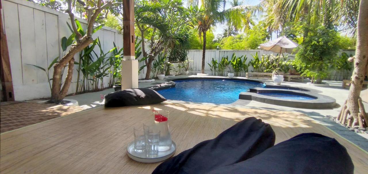 Вилла Gili Moonlight Retreat Гили-Эйр Экстерьер фото