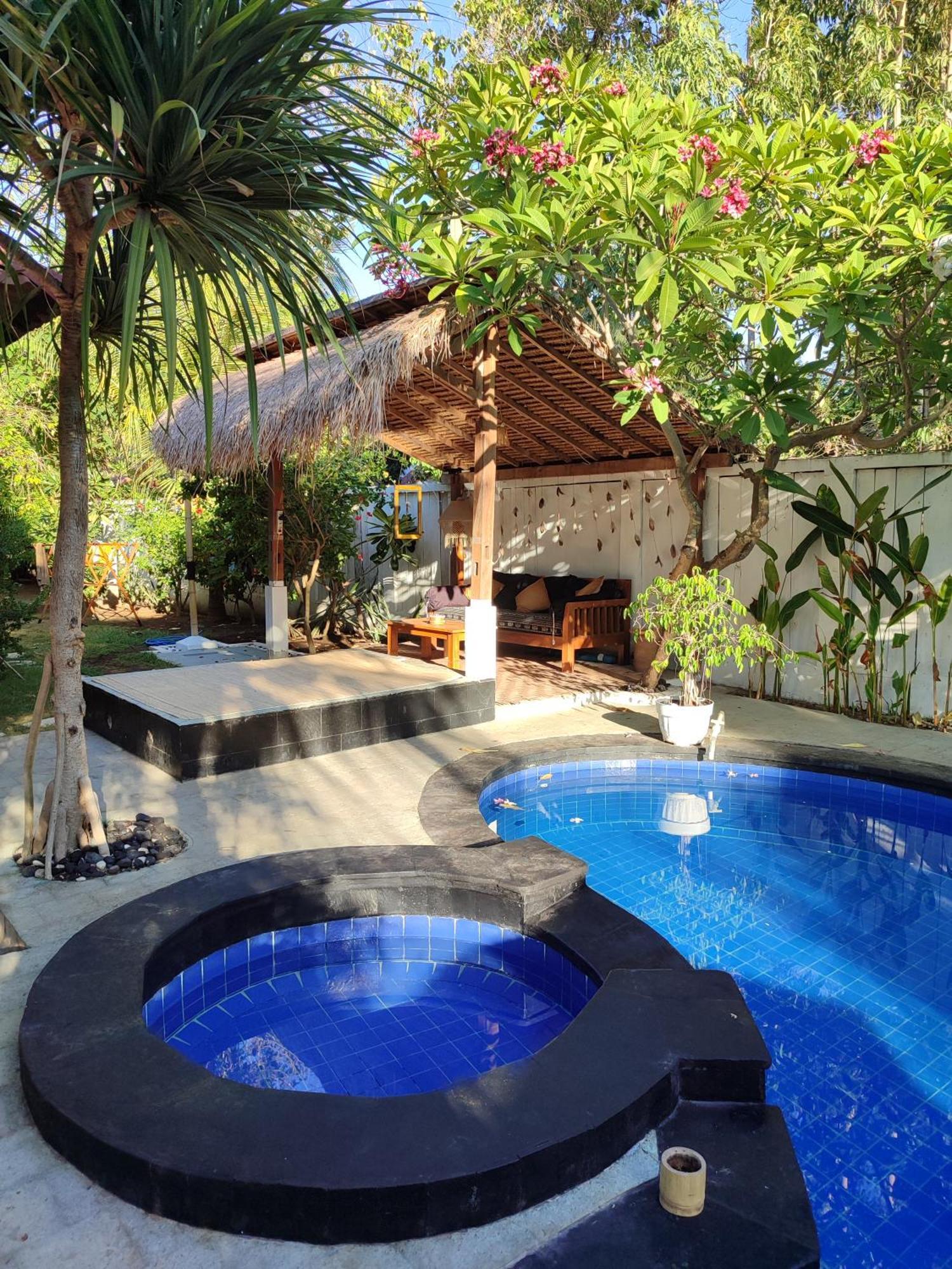 Вилла Gili Moonlight Retreat Гили-Эйр Экстерьер фото