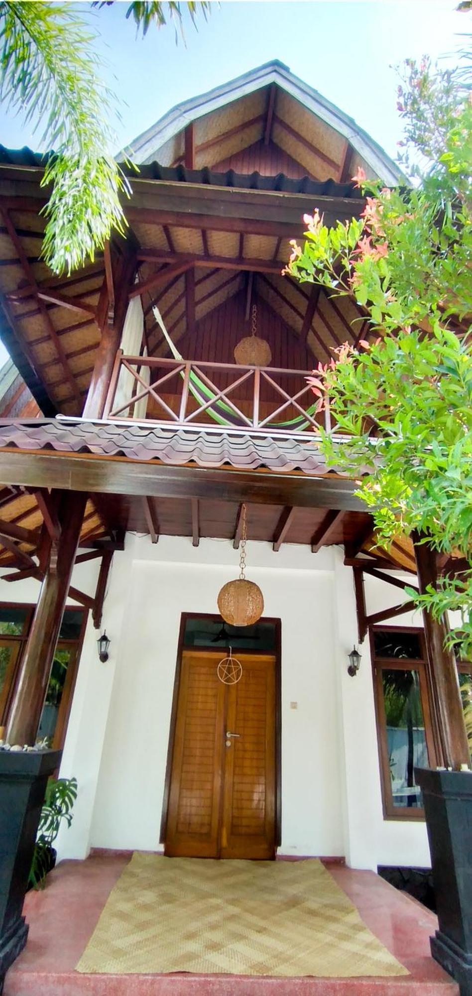 Вилла Gili Moonlight Retreat Гили-Эйр Экстерьер фото